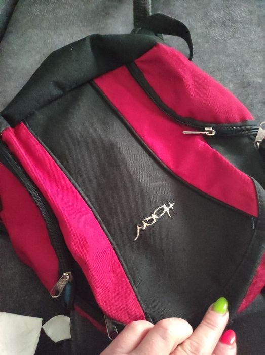 Mały plecak, do przedszkola szkoły czarny czerwony