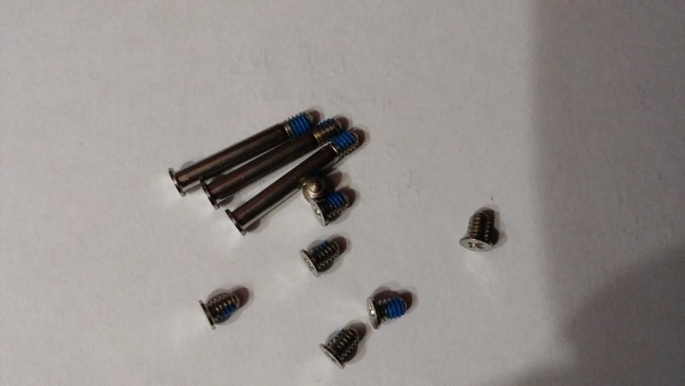 Болтики (винты) Apple MacBook Pro (Retina) на заднюю крышку и HDD