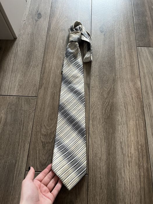 Чоловіча краватка.