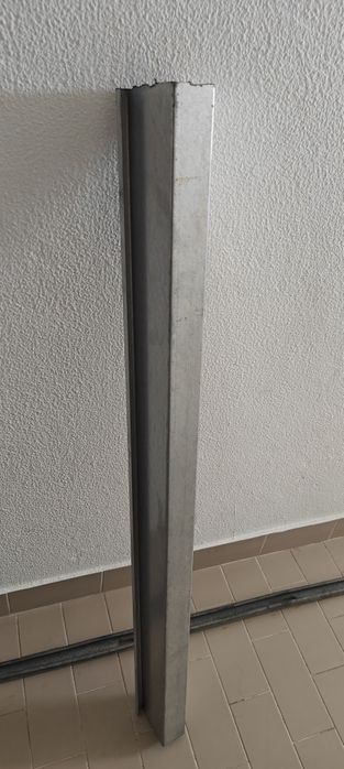 Calhas galvanizados. 1 m, 3 m.