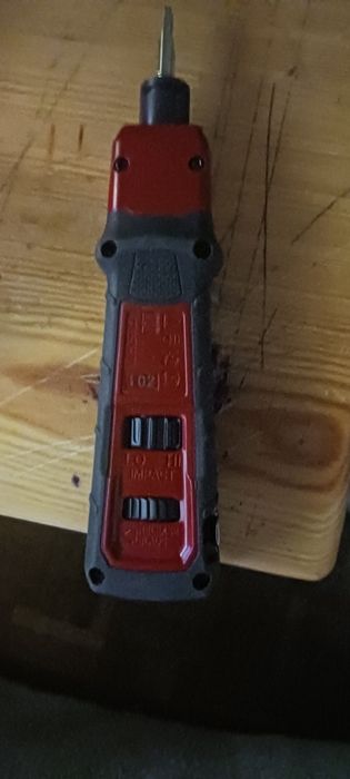 Klein Tools VDV427-300 Narzędzie do dziurkowania udarowego,