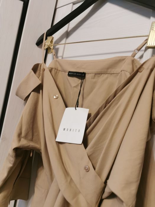 Sukienka damska nude piaskowa krótka mohito safari beżowa