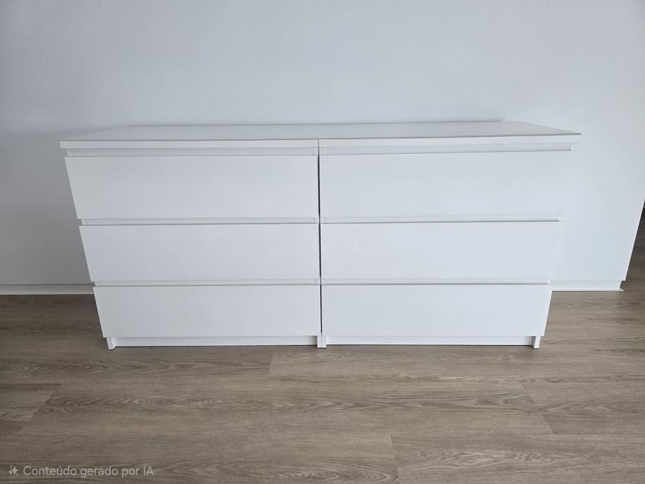 Conjunto de Cómodas brancas ikea com vidro
