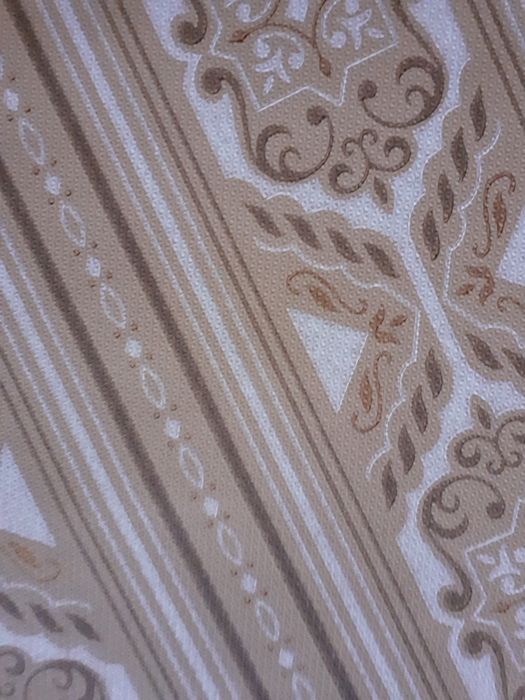 Обои бумажные  остатки