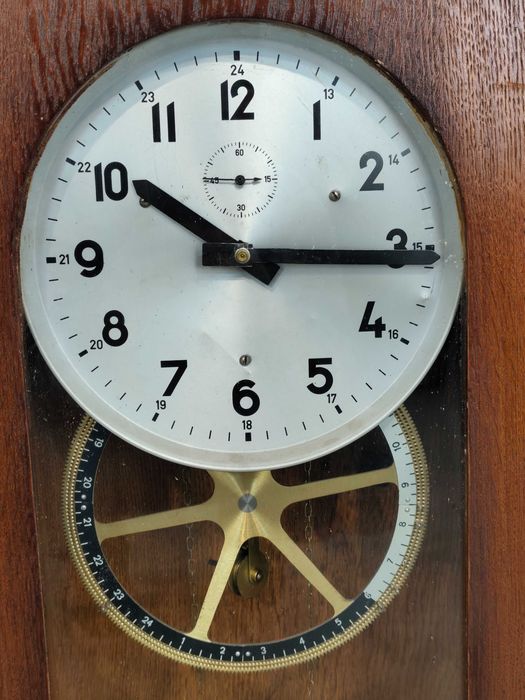 Antyczny Zegar Ścienny Wahadłowy Matka