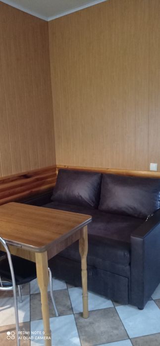 Сдаю посуточно чистую однокомнатную квартиру  в Вышгороде