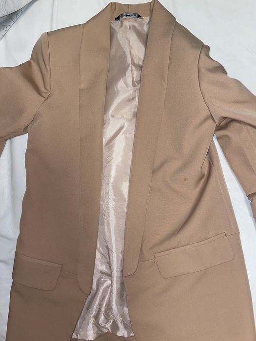 Бежевий піджак