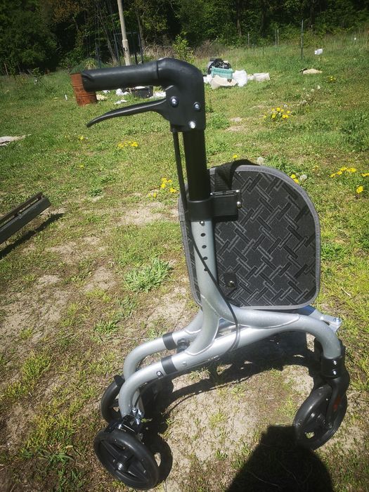 Chodzik balkonik 3 kołowy NOWY