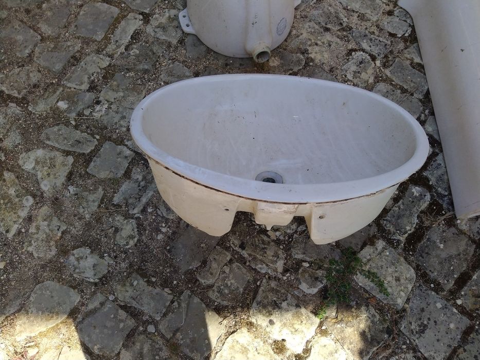 Louça sanitária em bom estado