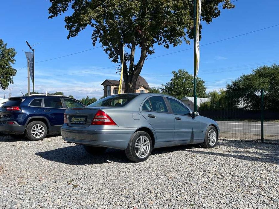 Mercedes-Benz C 180 2003
