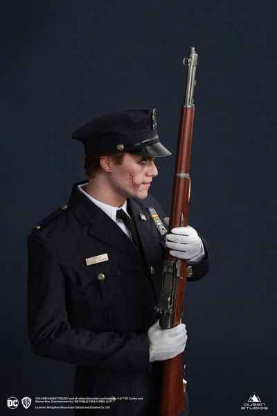 Queen Studios The Dark Knight 1/3 Joker (Police Uniform)
