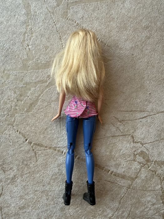 Lalka Barbie na rowerze z pieskami, Mattel