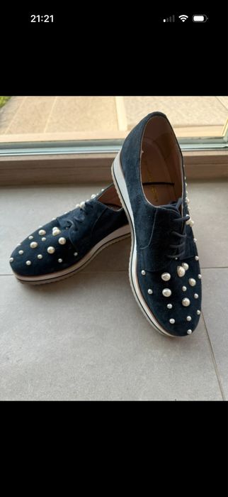 Połbuty skórzane Prima Moda z perlami