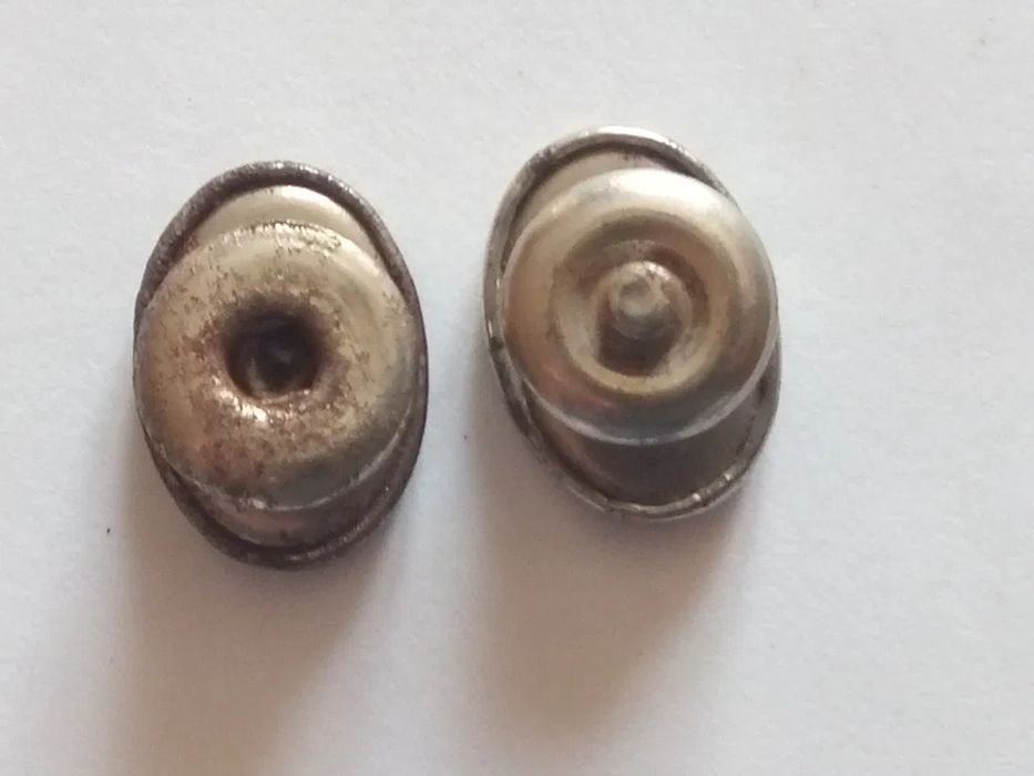 Spinka do mankietów około wojenna