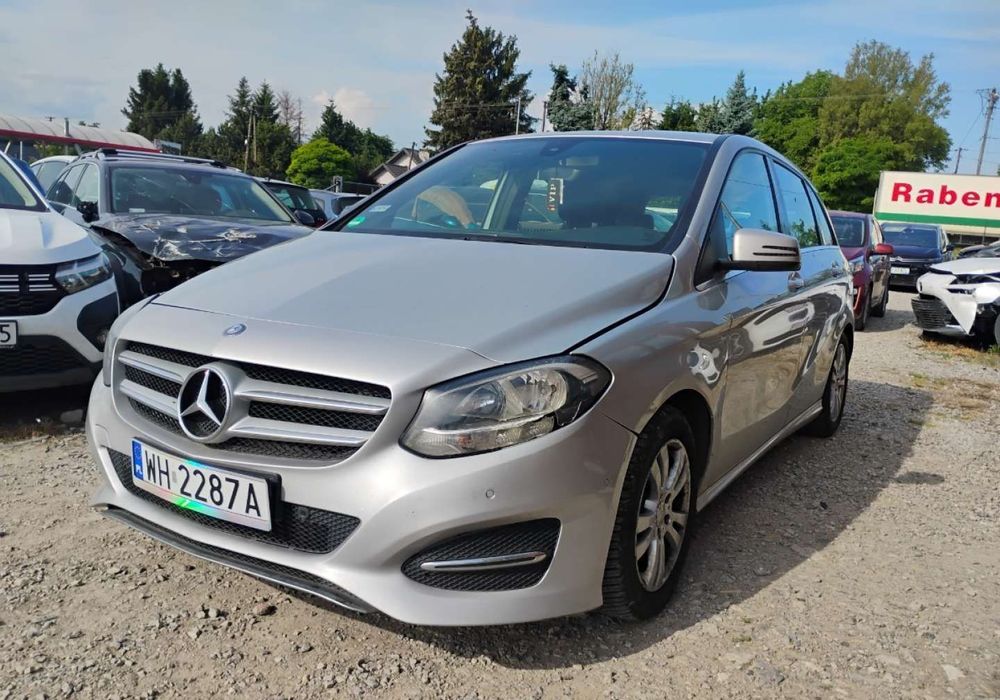 Mercedes-Benz Klasa B 2016r, 1.5DIESEL. AUTOMAT. Uszkodzony prawy bok. Jeździ.