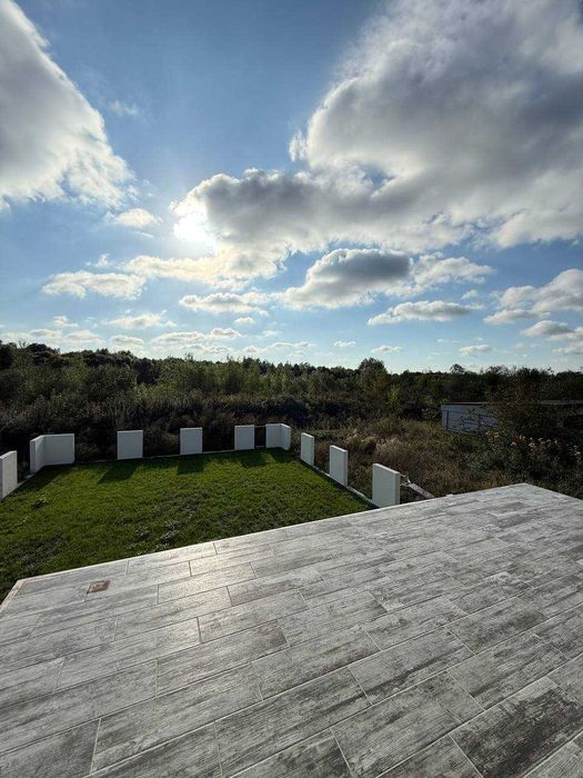 Продаж особняка у Вовчинцях