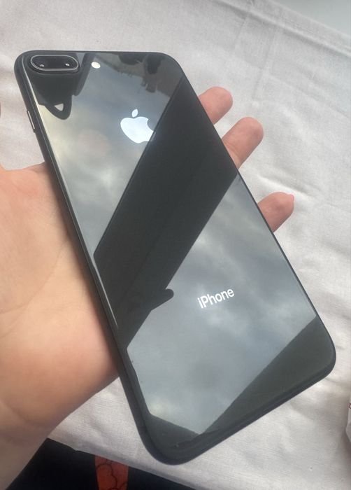 Phone 8 plus 128gb czarny black + etui