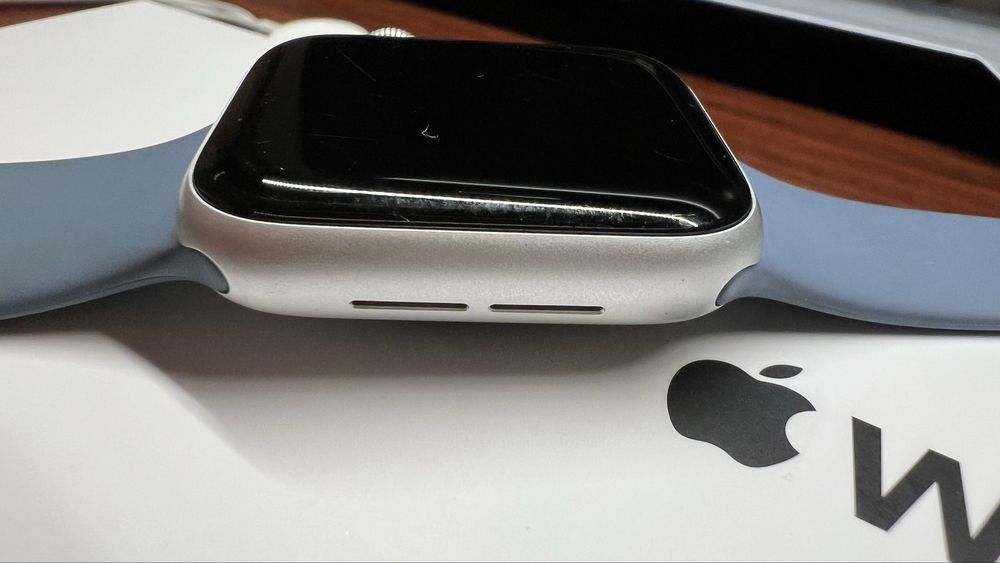 Apple Watch SE 2gen GPS + Cellular 40mm