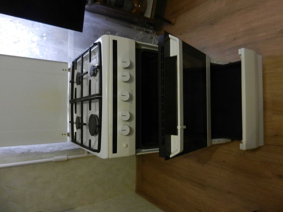 Плита газова чотирьох комфорна Hansa FCGW5