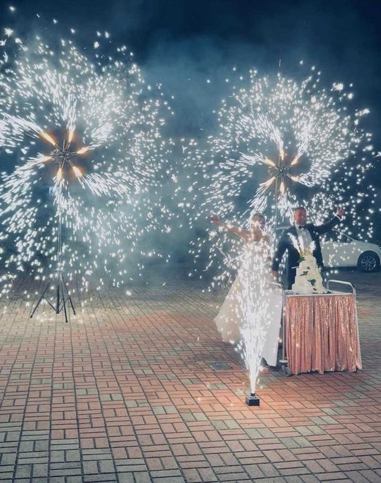 Drink bar, barman, wiatraki iskier, ciężki dym, fotobudka 360