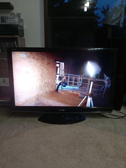 Телевізор Sharp 46"