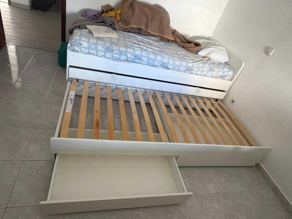Estrutura de cama SLÄKT IKEA c/ cama-gavetão + arrumação, branco, 90x200 cm - com 1 mês
