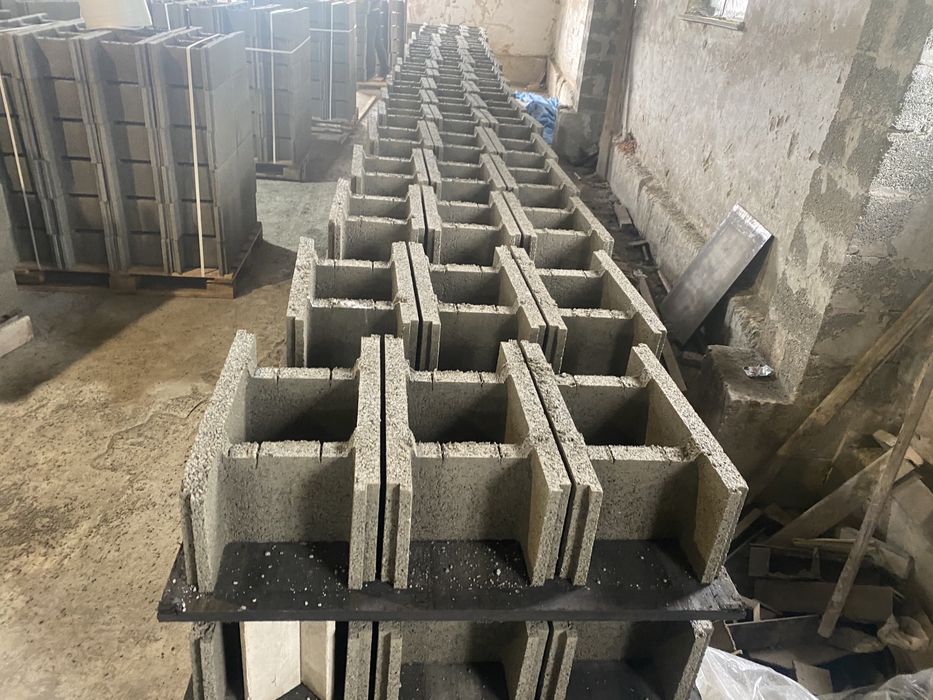 Блок незнімної опалубки, опалубочний,  фундаментний