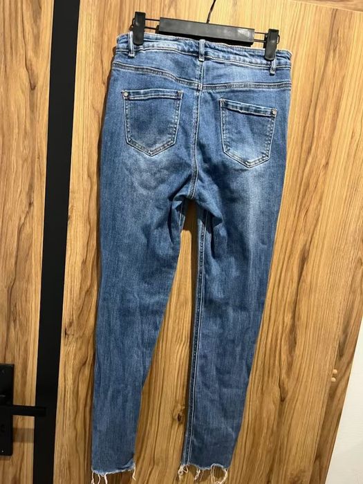 Spodnie jeansy Missguided 38