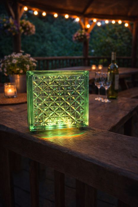 Світильник з склоблоку / Светильник с стеклоблока