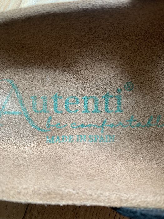 Шльопки жіночі Autenti 40.
