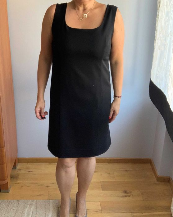 Czarna prosta sukienka duży dekolt Barbara B roz 42