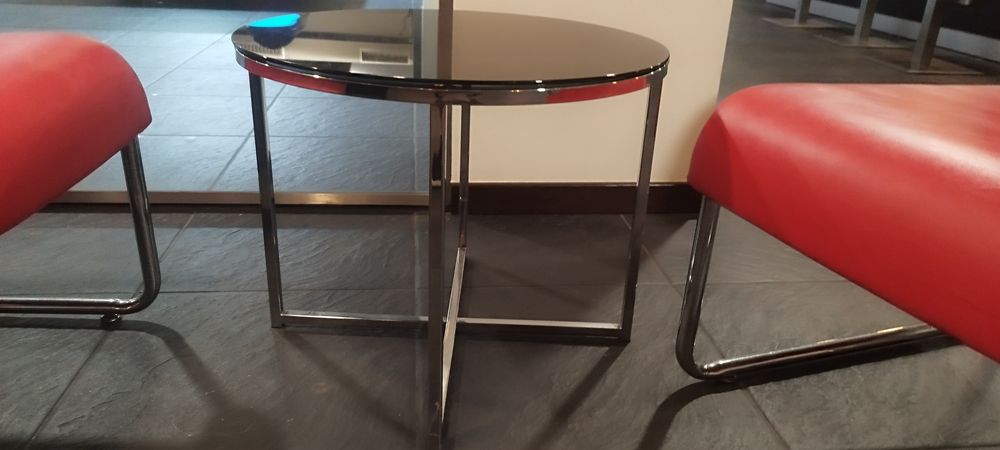 Mesa com vidro temperado
