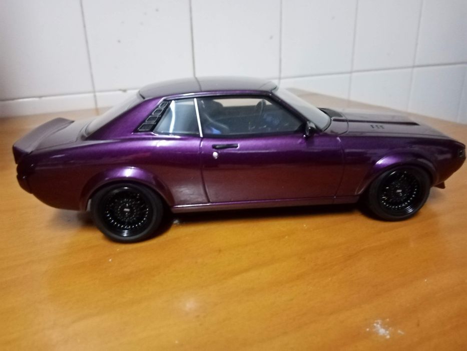 Miniaturas de carros 1.18