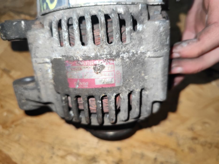 Toyota Yaris I 1.0 benzyna alternator