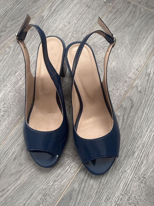 Жіночі туфлі, розмір 40