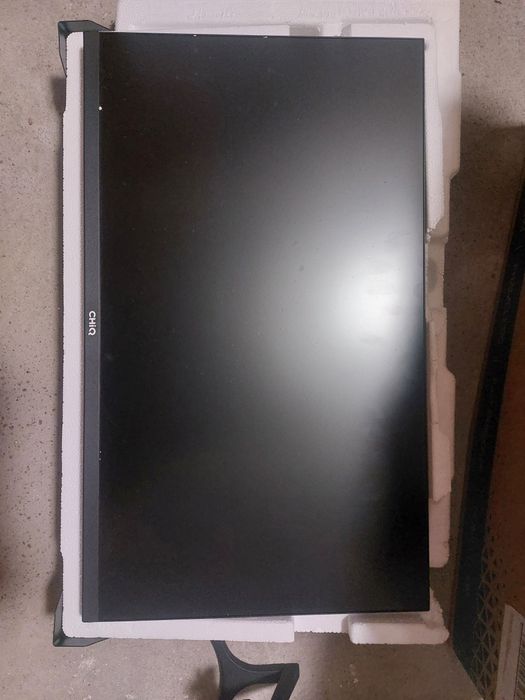 Bezramkowy Monitor CHIQ 24F650