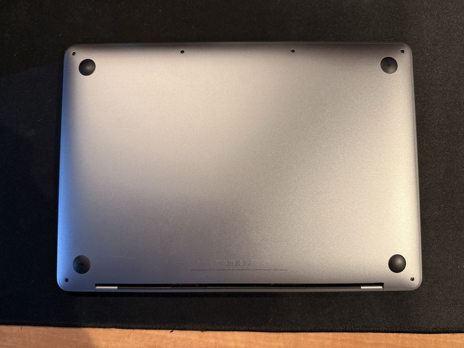 MacBook Pro M1 16Gb 256Gb + Carregador, Capa, Caixa