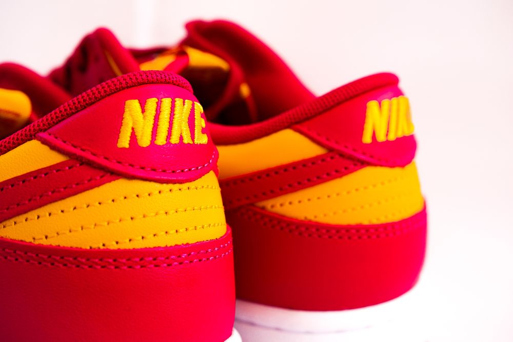Nike dunk midas gold novo