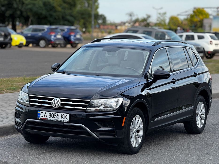 Продам автомобіль Volkswagen Tiguan