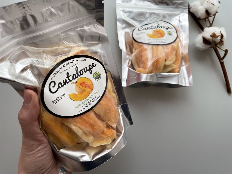 Екзотичні сухофрукти без цукру. Диня канталупа джекфрут імбир пітахайя