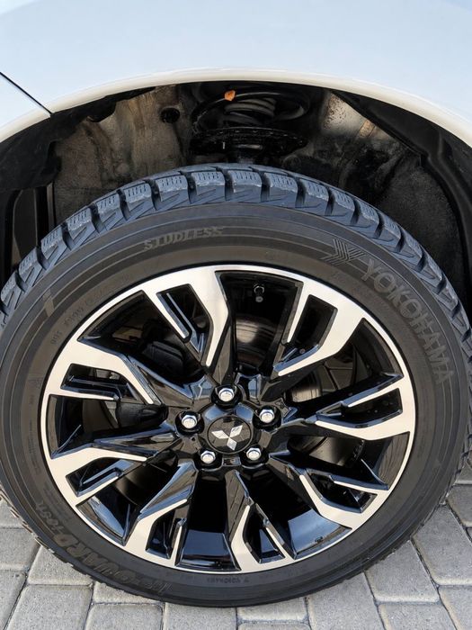Mitsubishi Outlander 2018 Гібрид (РНЕ)