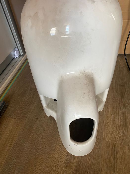 Bidet ze stelażem podtynkowym