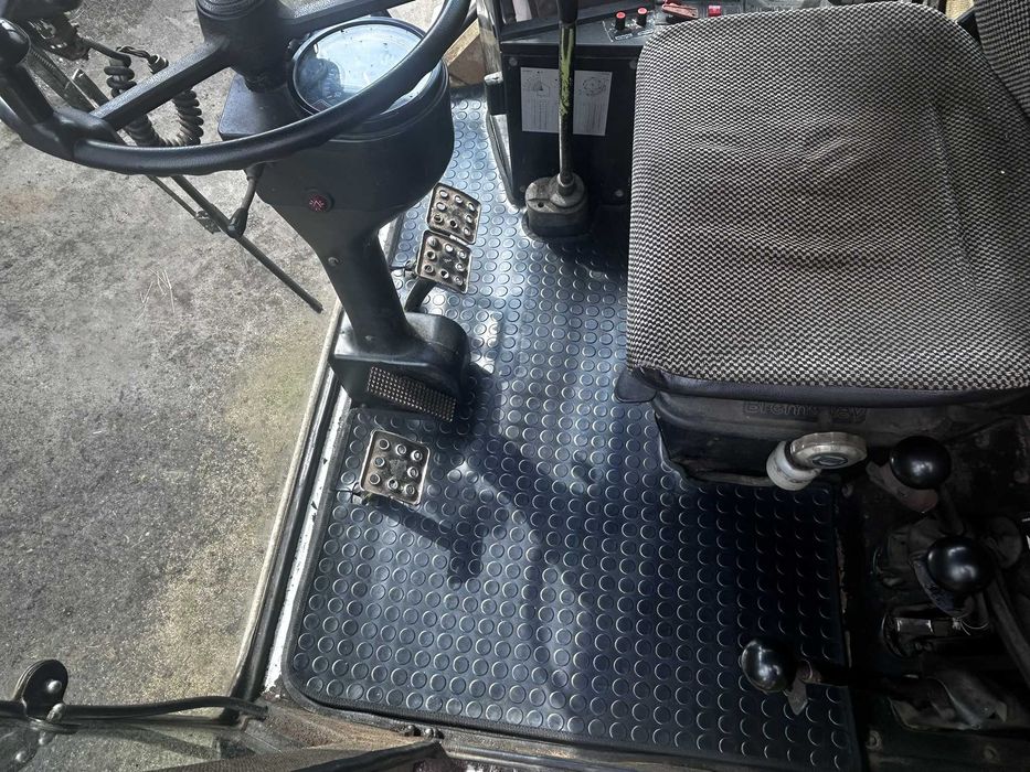Mata gumowa dywanik kabiny Claas Dominator