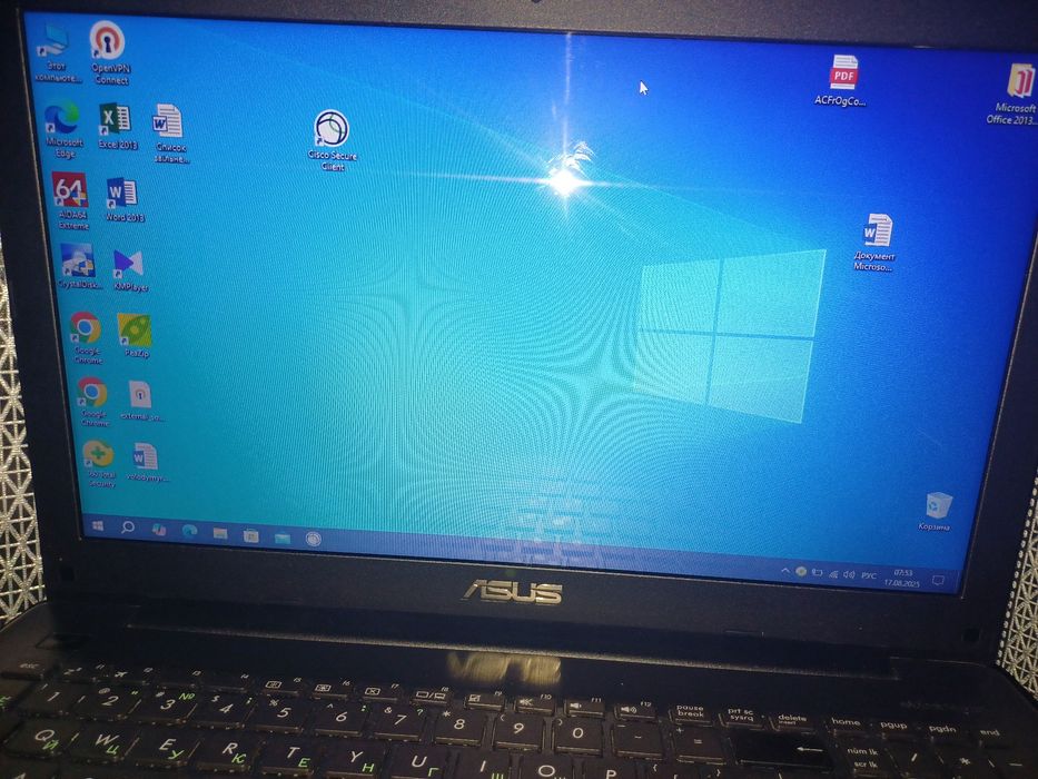 Продам ноутбук ASUS X 553M в гарному стані