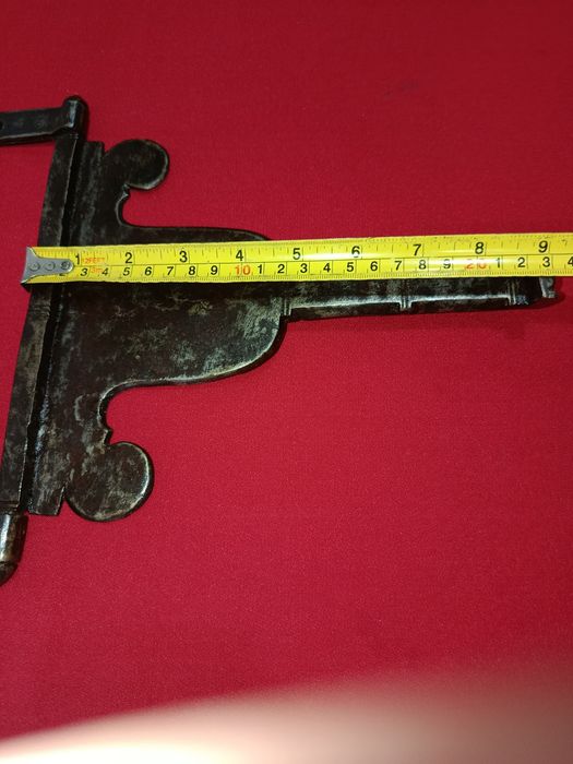 Fechadura grande antiga para arca ou baú