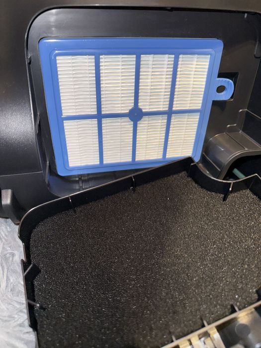 Mocny Odkurzacz workowy AEG AB61C1OKO CLEAN 6000 ECO