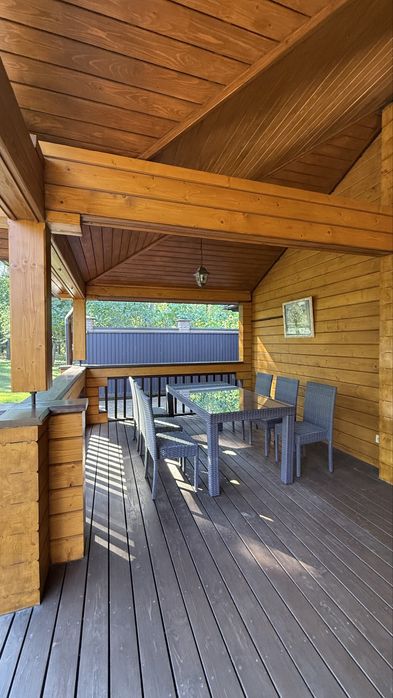 Будинок з басейном та гостьовим будинком в тихому місці Дмитрівка