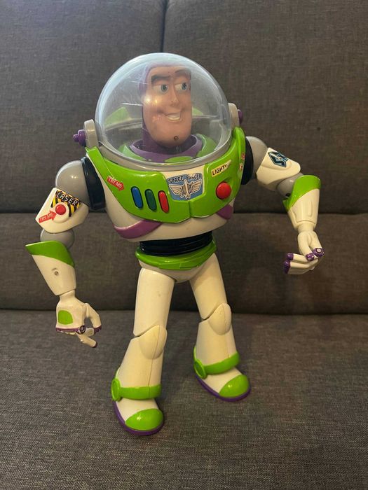 Интерактивная игрушка Disney Pixar Базз Лайтер История игрушек