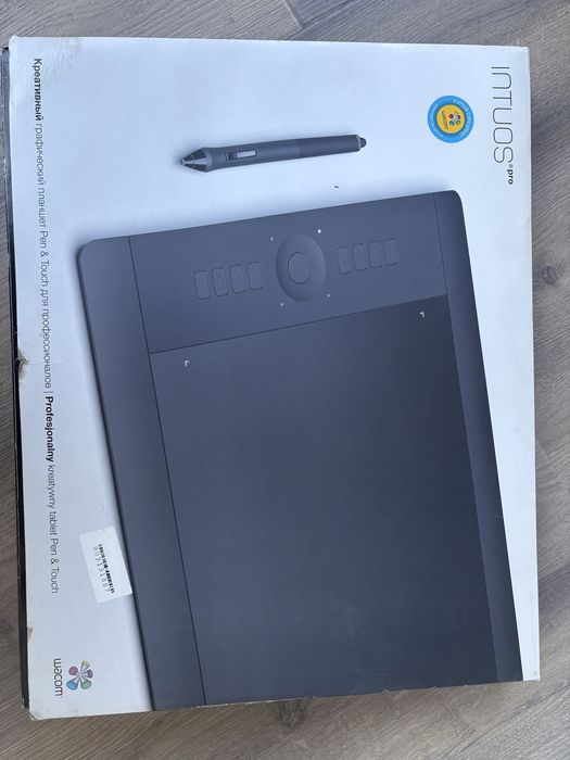 Графічний планшет Wacom Intuos pro Large