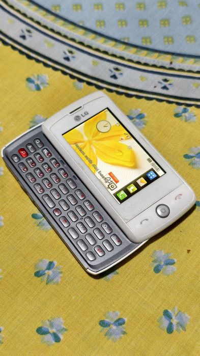 LG GW520 a funcionar